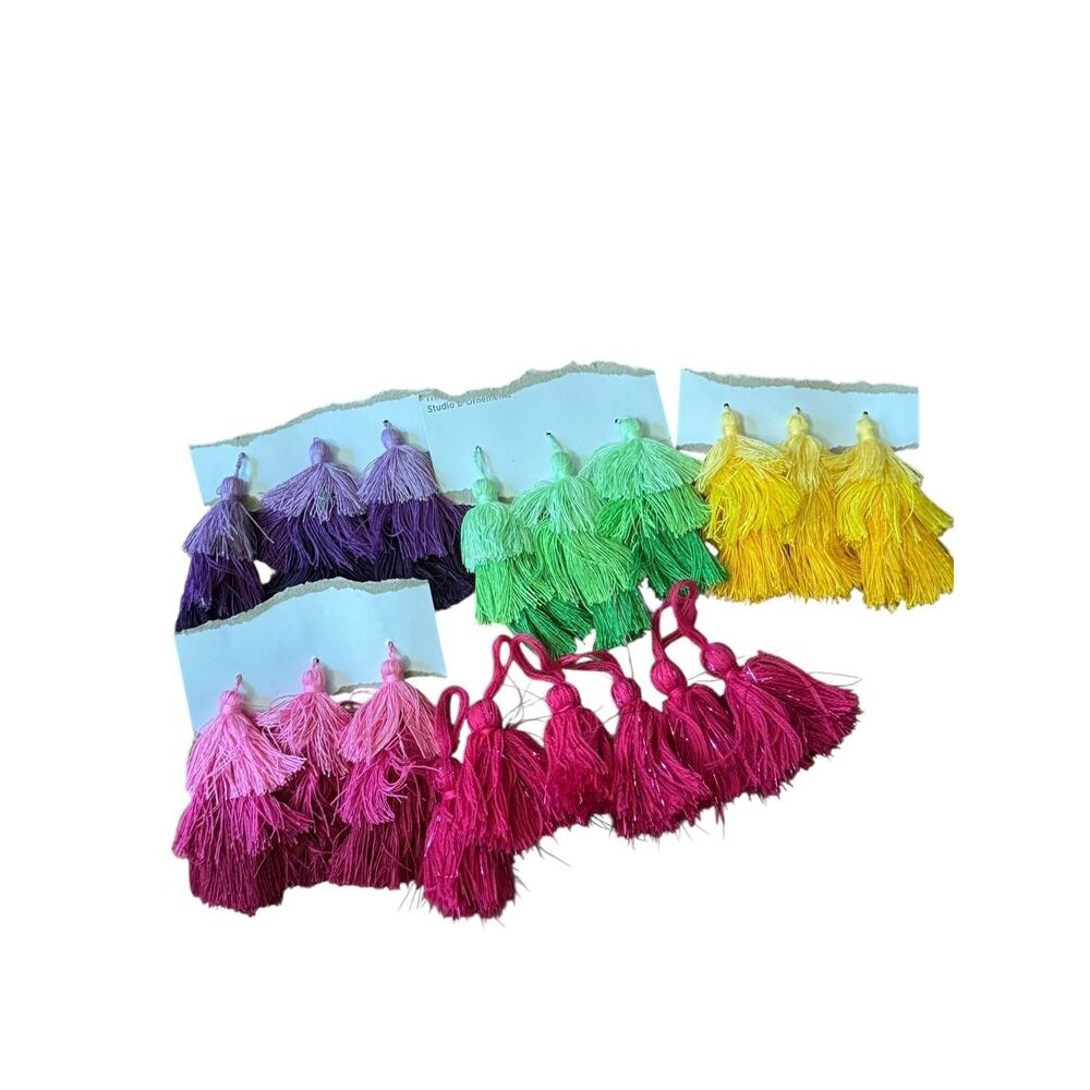 Wine Charms Yarn Tassels Dinner Party Pink Yellow Purple‎ Green Girls Night Out